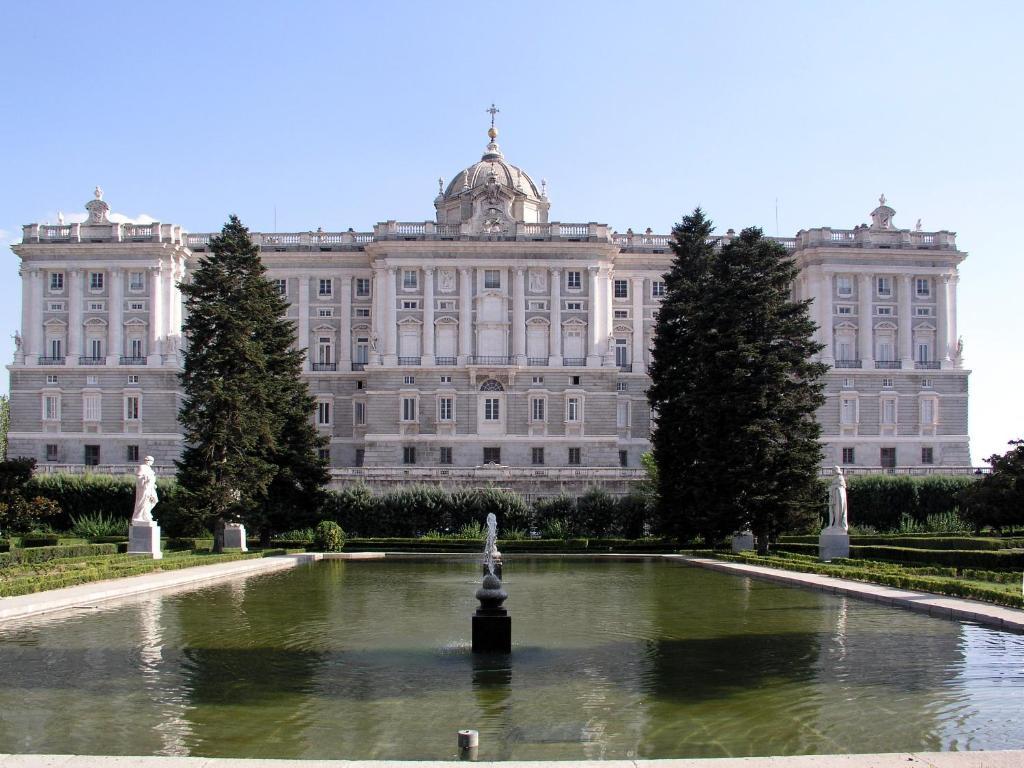 Hostal Berlin Madrid Exterior foto